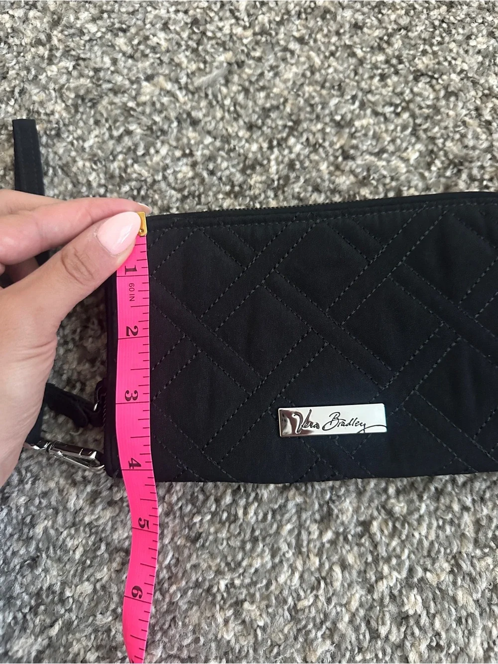 Vera Bradley Black Quilted Zip-Around Wristlet Card Holder